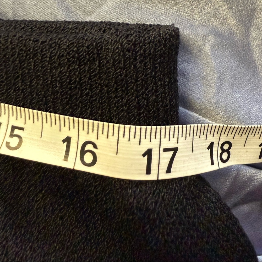 St. John Basics 2 Piece Set Tank Top Skirt Black Small 8 Santana Knit Stretch - Picture 10 of 15